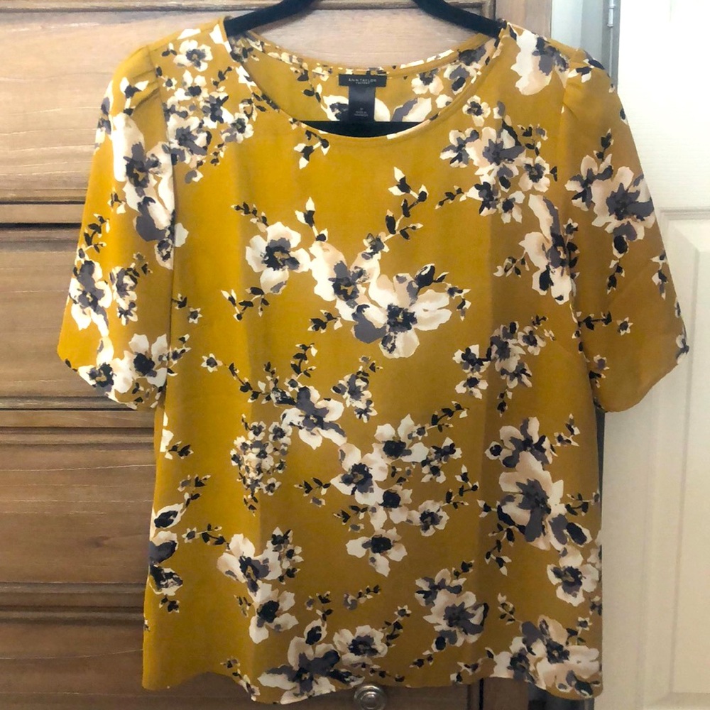 Ann Taylor Factory Top